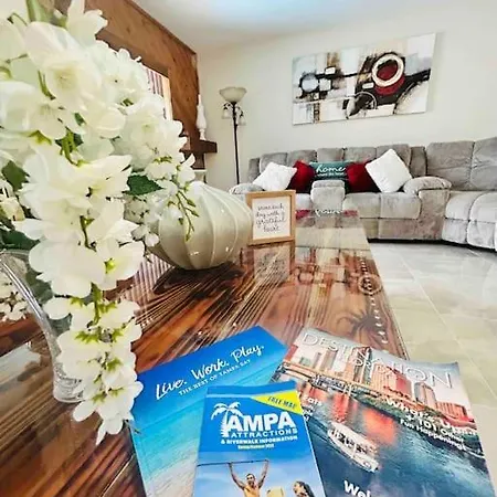 Villa Vintage Family Scape + Heated Pool&Discount à Tampa Extérieur photo