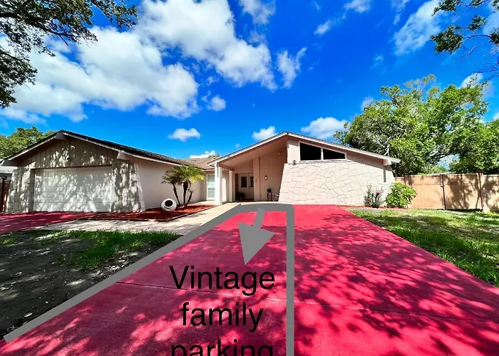 Vintage Family Scape + Heated Pool&Discount