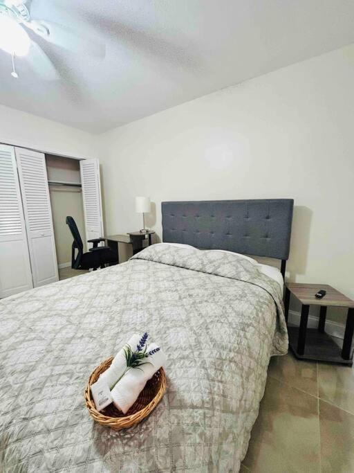 Vintage Family Scape + Heated Pool&discount Holiday home